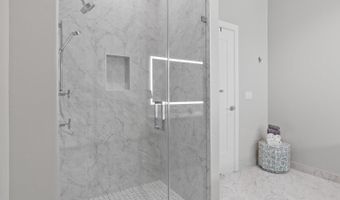 925 FAIRFAX St N 102, Alexandria, VA 22314