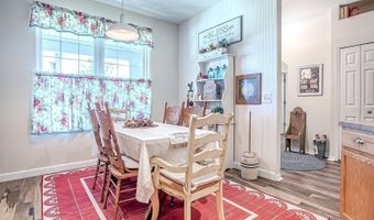 926 DEKLEVA Dr, Apopka, FL 32712