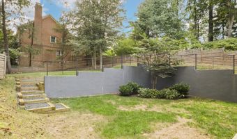3644 N VERMONT St, Arlington, VA 22207