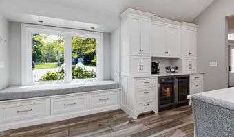129 Loon Call Dr, Belgrade, ME 04917