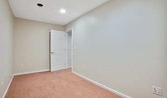 1802 Pinnacle Way 1802, Danbury, CT 06811