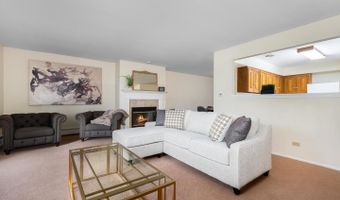 2407 S GOEBBERT Rd G202, Arlington Heights, IL 60005