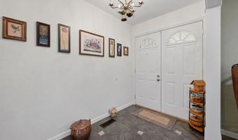 409 Mayfair Dr, Ballwin, MO 63011
