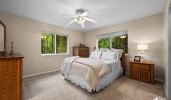 22634 Judd Dr, Chugiak, AK 99567