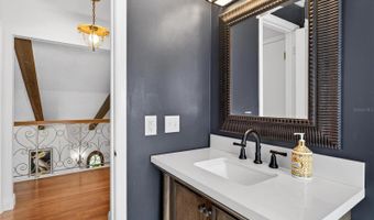 830 OAK St, Orlando, FL 32804