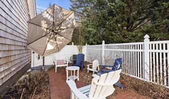 112 8TH St E, Beach Haven, NJ 08008
