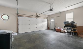 110 Farrar Dr, Aurora, IN 47001