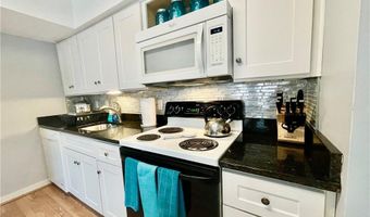 106 Swinburne Row, Newport, RI 02840