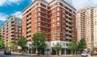 880 N POLLARD St 1002, Arlington, VA 22203