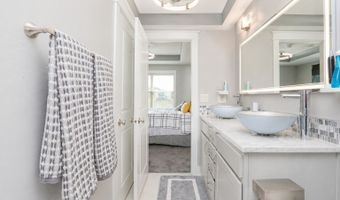 2013 NW Woodland Ct, Ankeny, IA 50023