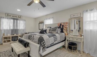 208 Kenneth Dr, Boiling Springs, SC 29316