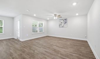 6587 Eastland Cir, Biloxi, MS 39532