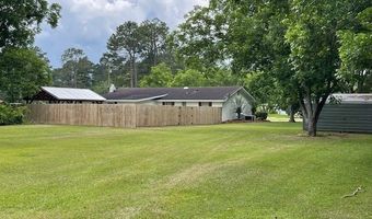 120 Westover Dr, Adel, GA 31620