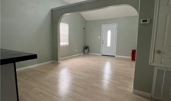205 W 3rd St, Alice, TX 78332