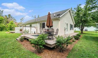 6590 6596 Admirals Pt, Alanson, MI 49706