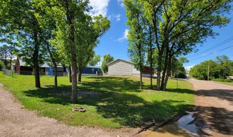 102 10th Ave, Belle Fourche, SD 57717