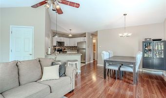 1332 Highland Oaks Dr D, Ballwin, MO 63021