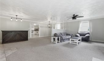 1510 Gringo Rd, Aliquippa, PA 15001