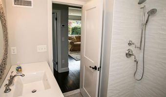 18 Sylvan Ter, Newport, RI 02840