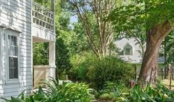 22128 5TH St, Abita Springs, LA 70420