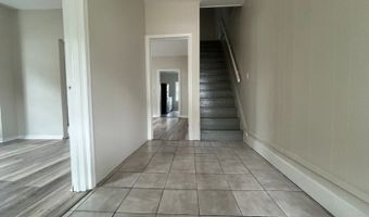 135 W Chrystal St, Andover, NJ 07801