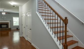 168 Putters Dr, Athens, GA 30607