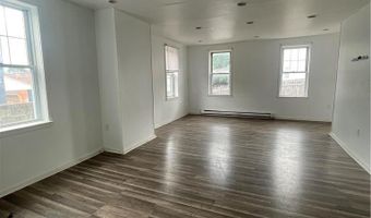 551 Sumner Ct, Allentown, PA 18102