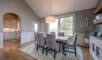 823 155th Cir, Basehor, KS 66007