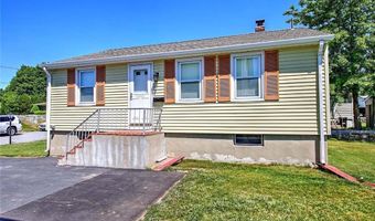 9 Custer Ave, Johnston, RI 02919