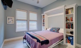 102 Angelfish Ct, Aransas Pass, TX 78336