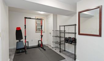 7810 HAYFIELD Rd, Alexandria, VA 22315