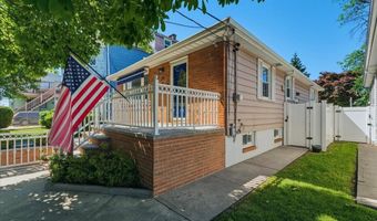 25-27 W 6th St, Bayonne, NJ 07002