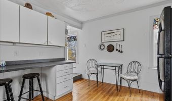 227 High St, Belfast, ME 04915