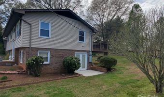 4671 Crystal St, Claremont, NC 28610