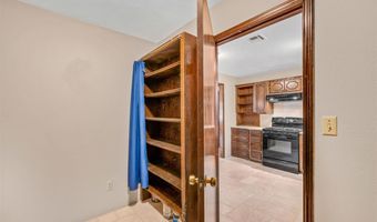 817 Windsor, Altus, OK 73521