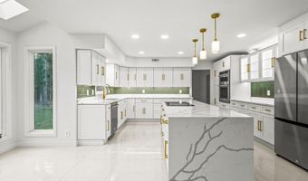 31 STONE MOUNTAIN Ln, Marlton, NJ 08053