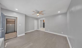 1614 R St SE, Washington, DC 20020
