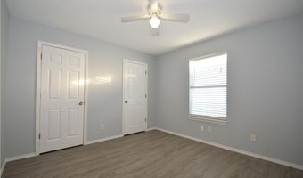 2515 SE 3rd St, Bentonville, AR 72712