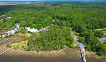 1382 Eden Rd, Awendaw, SC 29429