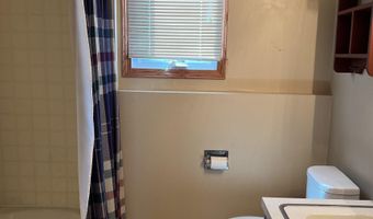 1901 Hillcrest Dr, Atlantic, IA 50022