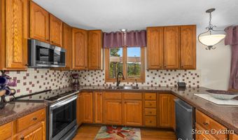 2264 Grand Valley Dr NE, Ada, MI 49301