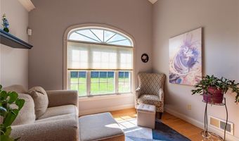 5 Sweet Corn Dr, Cranston, RI 02921