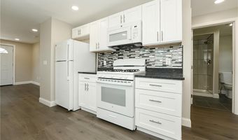 71 ST Elizabeth 1, Bristol, RI 02809