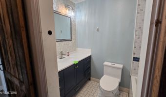 208 Riggs St, Athens, TN 37303