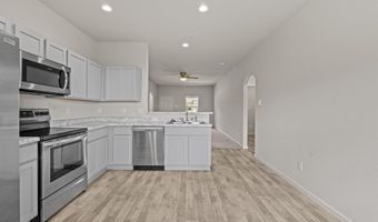 101 Sunland Dr, Beebe, AR 72012