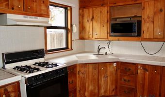 814 N Edward St, Carlsbad, NM 88220