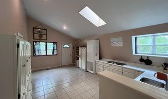 5888 STATE Rd E, Auxvasse, MO 65231