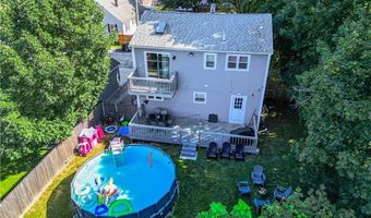 3 Hilltop St, Johnston, RI 02919