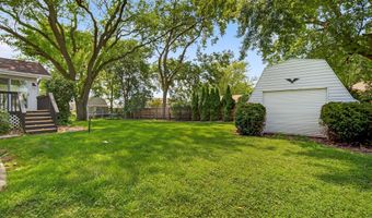 808 Tyler St, Polk City, IA 50226