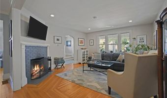 56 Somerset St, East Greenwich, RI 02818